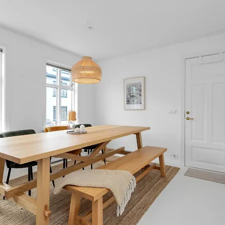 Charming 1br In Downtown